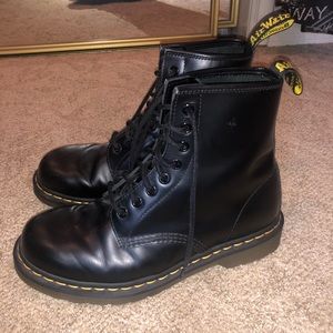Brand New Classic Dr. Marten Combat Boot
